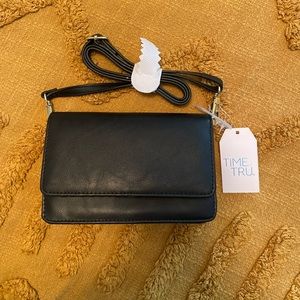Time and Tru Women's Crossbody Bag, Black